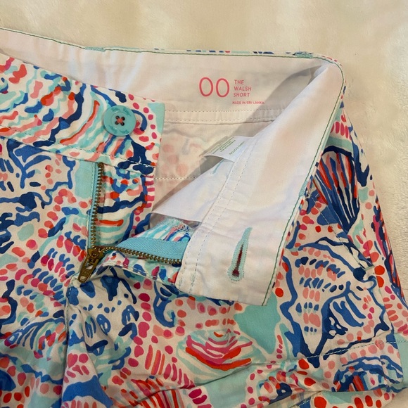 Lilly Pulitzer Walsh Shorts - Picture 5 of 10